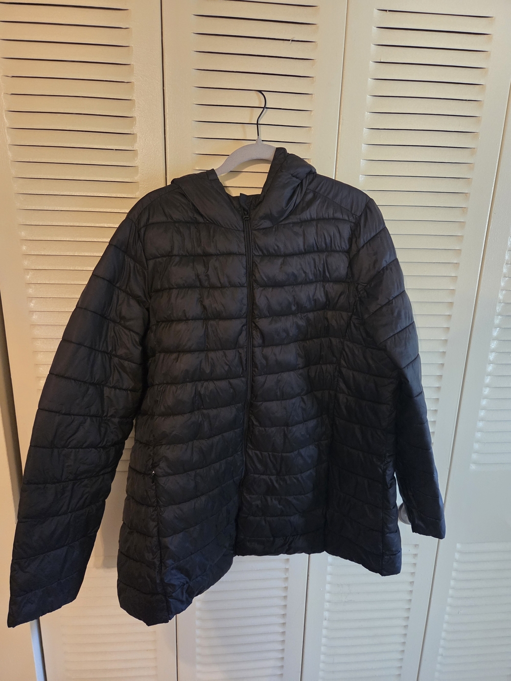 Lightweight Quilted Puffer Jacket in Black